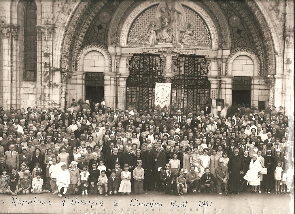LOURDES 1967 PELERINAGE DES ORANAIS  (2).jpeg